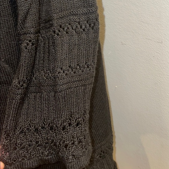 Women’s Liz Claiborne Black Cardigan - Picture 3 of 5